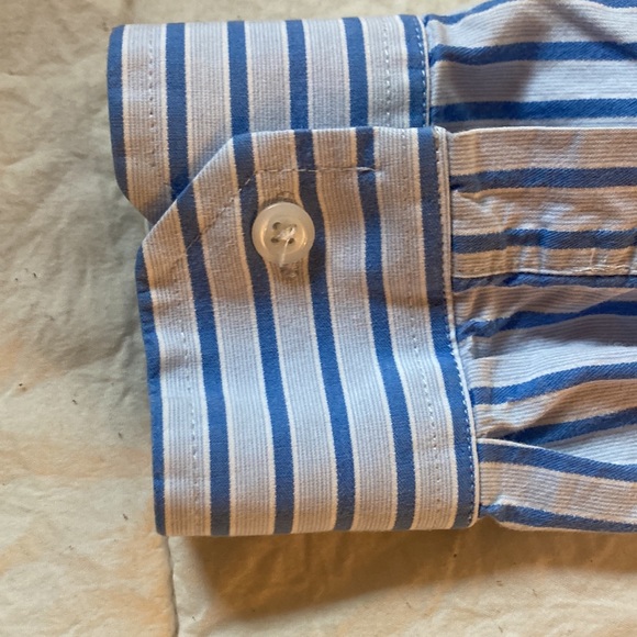 Steve & Barry's size Medium blue striped longlseeve button up shirt - Picture 6 of 6